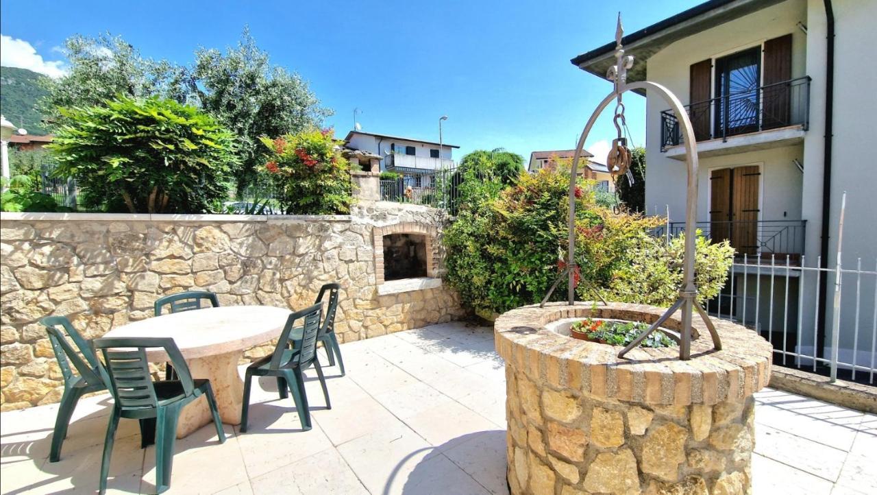 Ferienwohnung Ca' Degli Ulivi Caprino Veronese Exterior foto