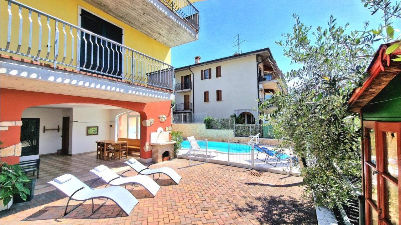 Ferienwohnung Ca' Degli Ulivi Caprino Veronese Exterior foto