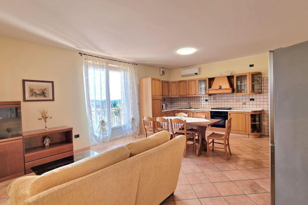 Ferienwohnung Ca' Degli Ulivi Caprino Veronese Exterior foto