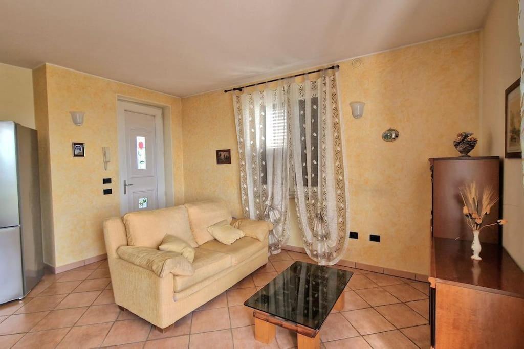 Ferienwohnung Ca' Degli Ulivi Caprino Veronese Exterior foto