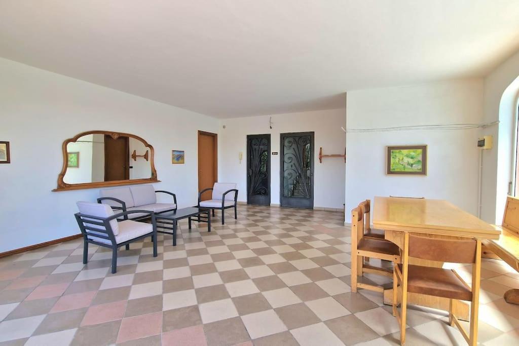 Ferienwohnung Ca' Degli Ulivi Caprino Veronese Exterior foto
