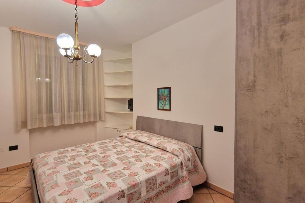 Ferienwohnung Ca' Degli Ulivi Caprino Veronese Exterior foto