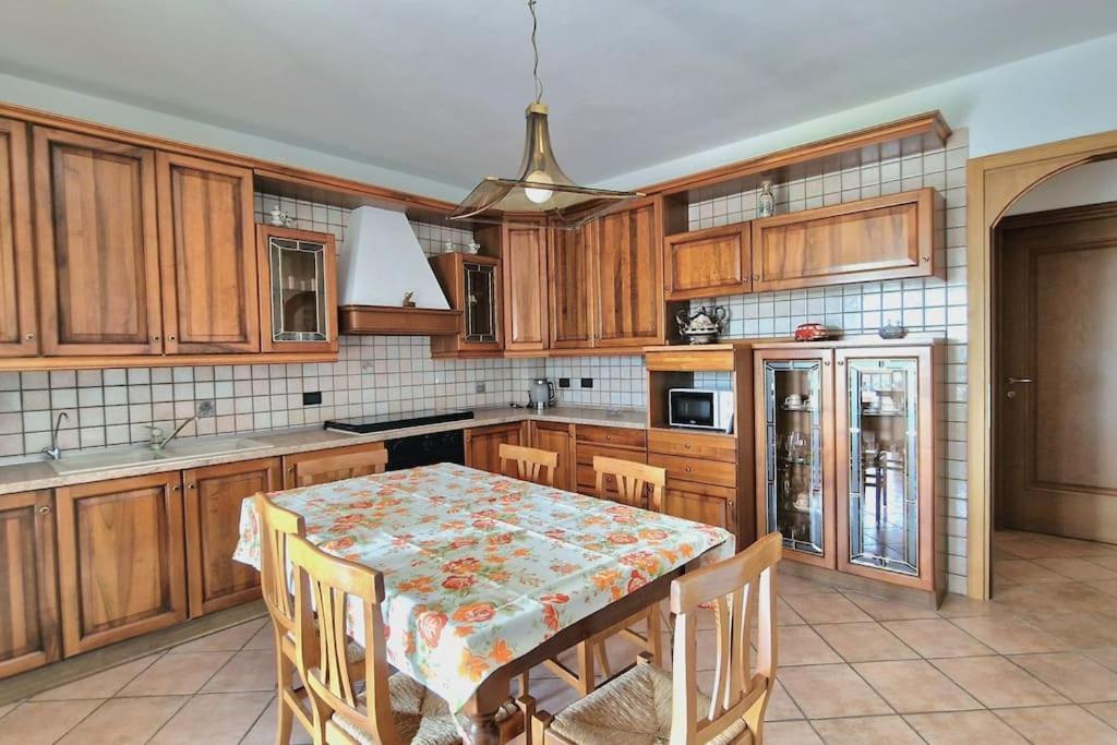 Ferienwohnung Ca' Degli Ulivi Caprino Veronese Exterior foto