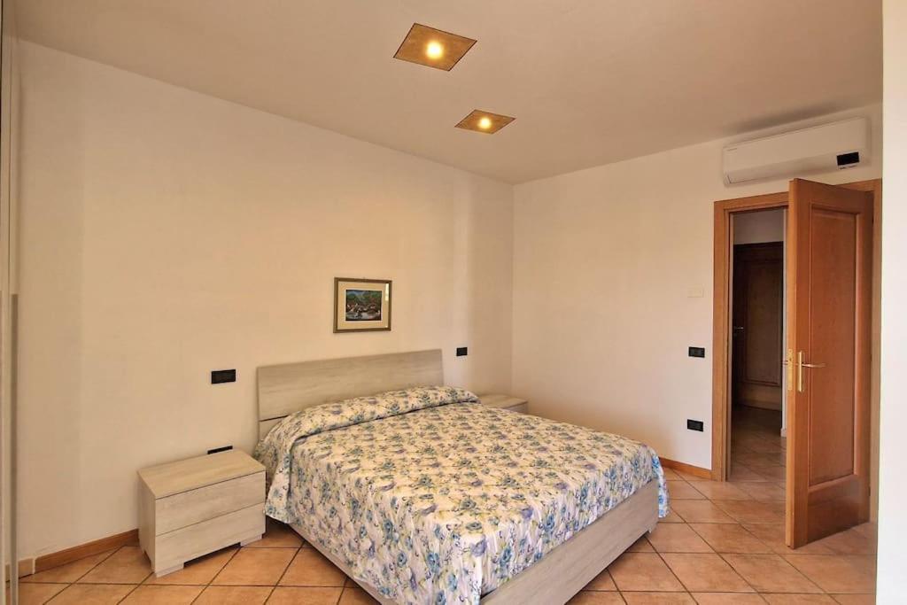 Ferienwohnung Ca' Degli Ulivi Caprino Veronese Exterior foto